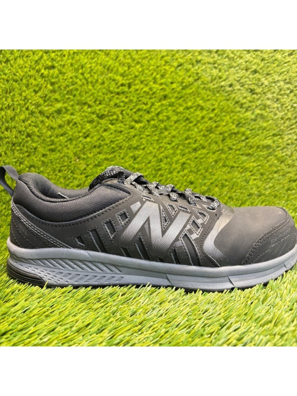New Balance 412v1 Mens Size 10 Black Gray Alloy Toe Safety Work Shoes Sneakers